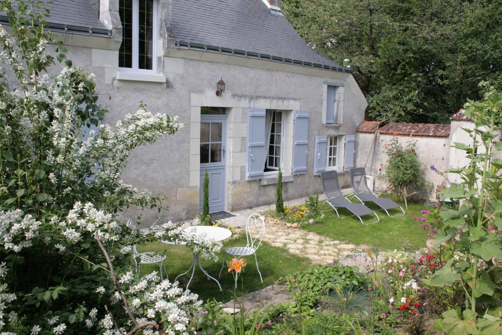 Chambres D'Hotes Le Clos Du Puits Mosnes Quarto foto